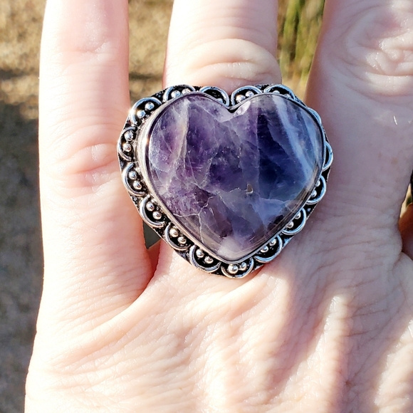 New Unique Heart Shaped Chevron Amethyst 925 Silver Statement Ring. - Picture 6 of 16
